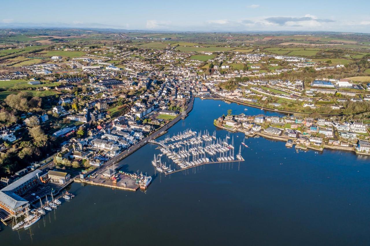 Ocean View,Kinsale, Hosted By Exquisite Holiday Homes, Sleeps 22 Εξωτερικό φωτογραφία